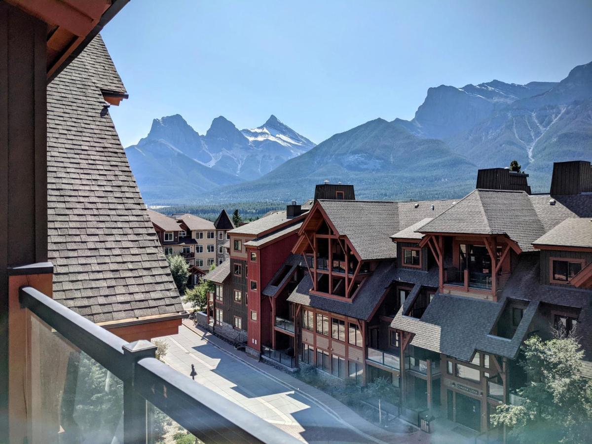 Hotel Spectacular Penthouse With Amazing Views, Indoor Pool And Hot Tub à Canmore Extérieur photo
